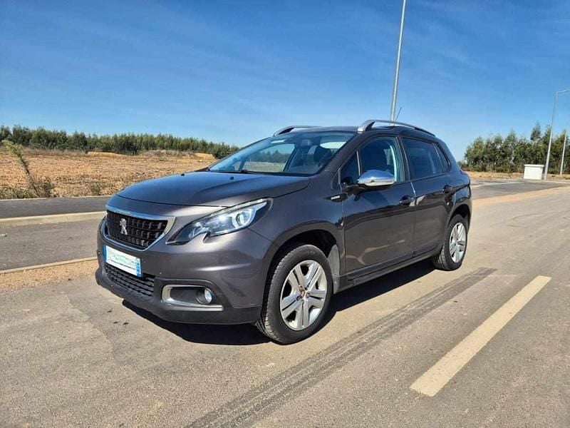 Cinzento Usado 2018 Peugeot 2008 SUV | € 10.000 (Super Preço) - Imagem 1/4
