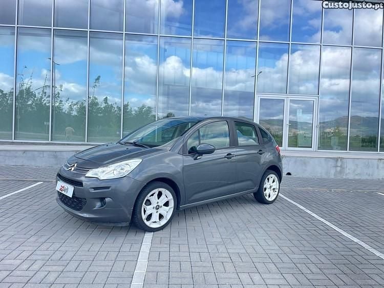 Cinza Usado 2016 Citroën C3 PureTech Citadino | € 7.500 (Super Preço) - Imagem 1/1