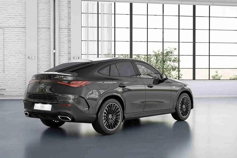 Cinzento Novo 2025 Mercedes GLC300e SUV | € 88.075 - Imagem 1/4