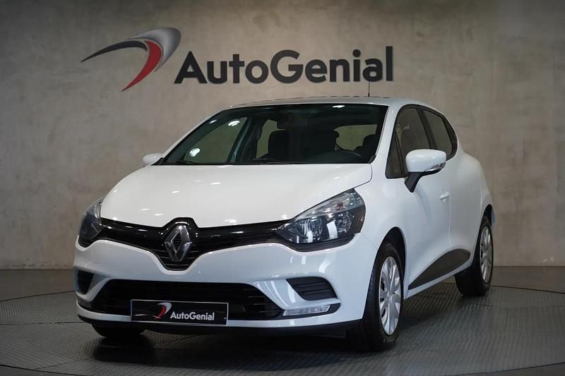 Branco Usado 2017 Renault Clio IV Zen | € 11.990 (Preço justo) - Imagem 1/4