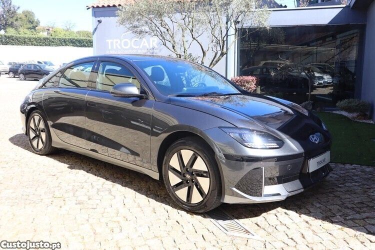 Cinza Usado 2023 Hyundai Ioniq 6 Sedan | € 37.950 (Super Preço) - Imagem 1/1