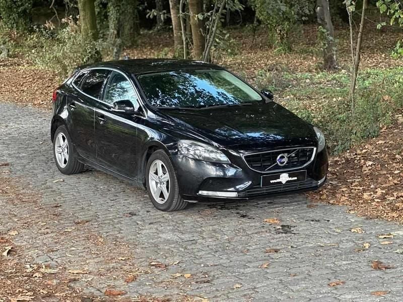 Outro Usado 2013 Volvo V40 Summum Carrinha | € 10.990 (Preço justo) - Imagem 1/4