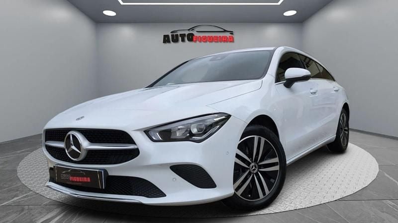 Branco Usado 2021 Mercedes CLA250 Shooting Brake Carrinha | € 25.900 - Imagem 1/4