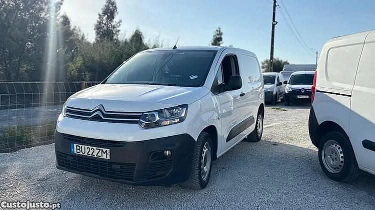 Branco Usado 2020 Citroën Berlingo Sedan | € 13.750 (Preço justo) - Imagem 1/1