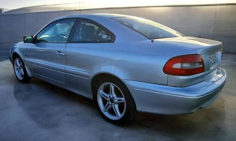 Usado Volvo C70 240 HP (176 kW) 2001 Cinza prata Coupé