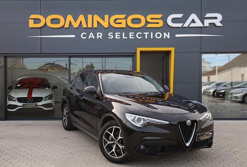 Preto Usado 2018 Alfa Romeo Stelvio Super SUV | € 24.950 (Preço justo) - Imagem 1/4