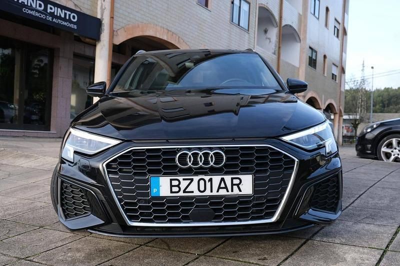 Usado Audi A3 Sportback e-tron 204 HP (150 kW) 2020 Preto Citadino