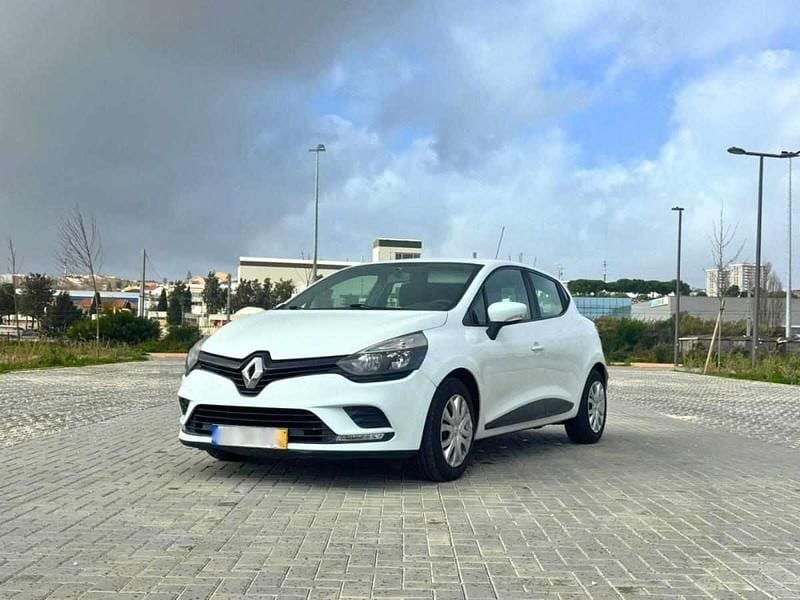 Usado Renault Clio IV 75 HP (55 kW) 2017 Branco Citadino