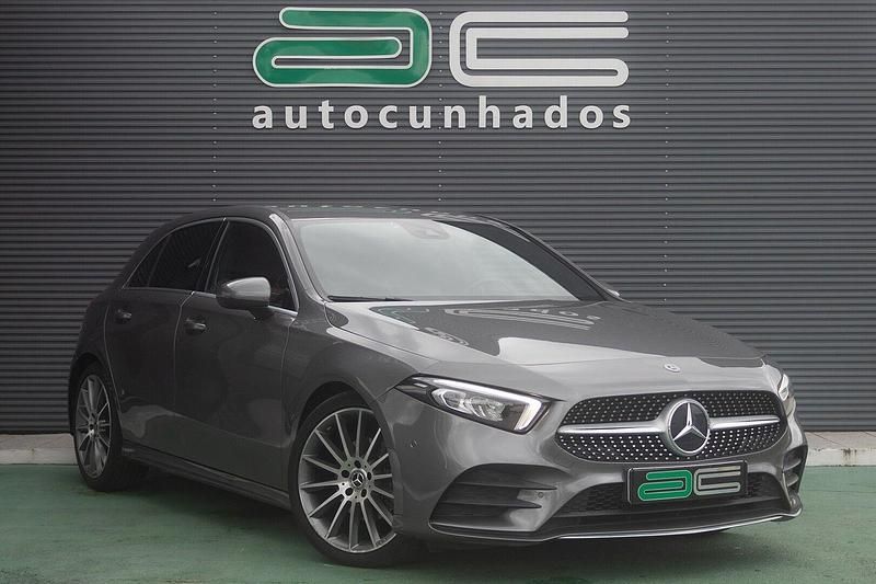 Cinza Usado 2021 Mercedes A180 AMG line | € 29.950 - Imagem 1/4