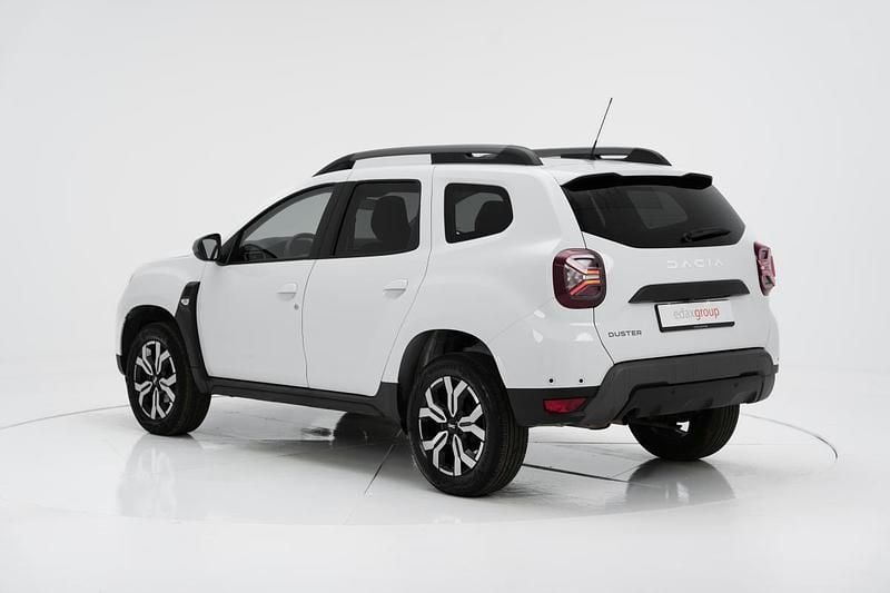 Usado Dacia Duster 101 HP (74 kW) 2023 Branco SUV