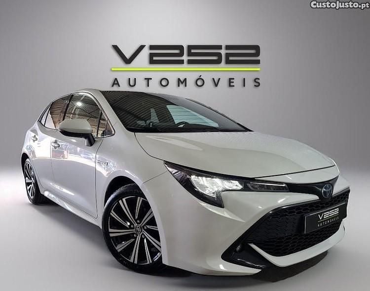 Branco Usado 2021 Toyota Corolla Comfort Citadino | € 18.950 (Preço justo) - Imagem 1/1