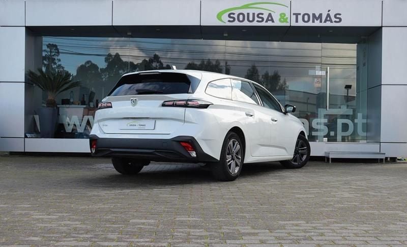 Usado Peugeot 308 SW 130 HP (95 kW) 2022 Branco Carrinha