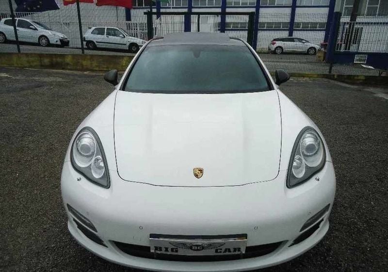 Branco Usado 2012 Porsche Panamera Sedan | € 37.950 (Preço justo) - Imagem 1/4