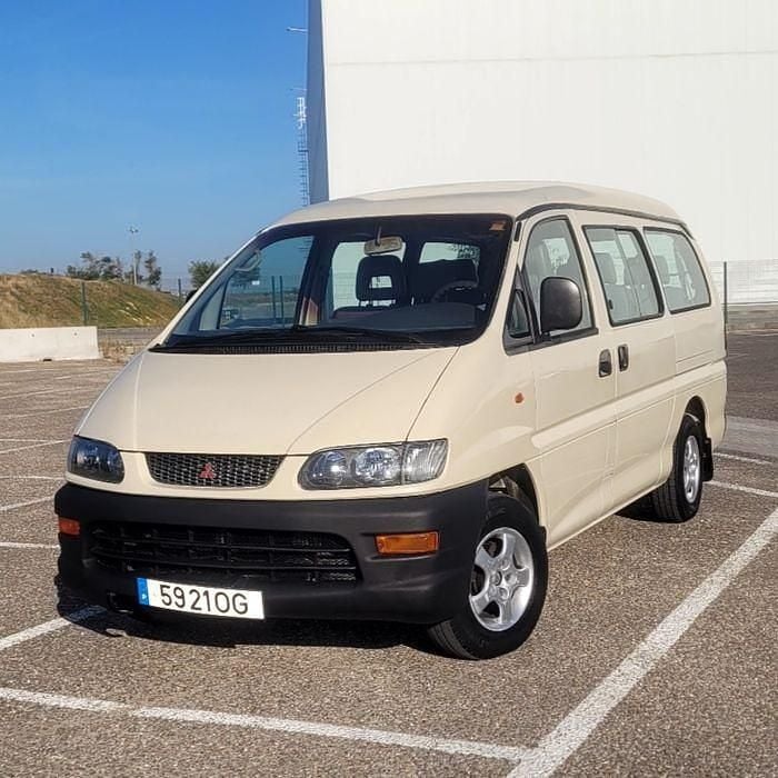 Usado 1999 Mitsubishi L400 Sedan | € 5.600 - Imagem 1/4