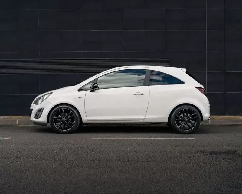 Usado Opel Corsa Edition 100 HP (73 kW) 2014 Branco Citadino