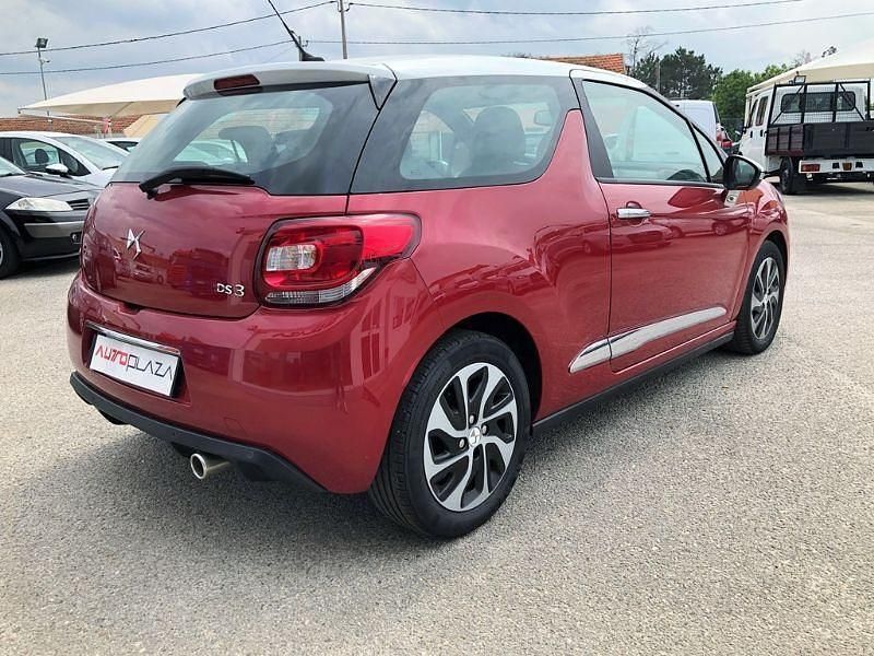 Usado DS Automobiles DS3 Be Chic 120 HP (88 kW) 2016 Bordeaux Coupé