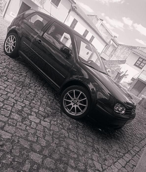 Usado 2001 VW Golf IV | € 1.500 (Super Preço) - Imagem 1/4