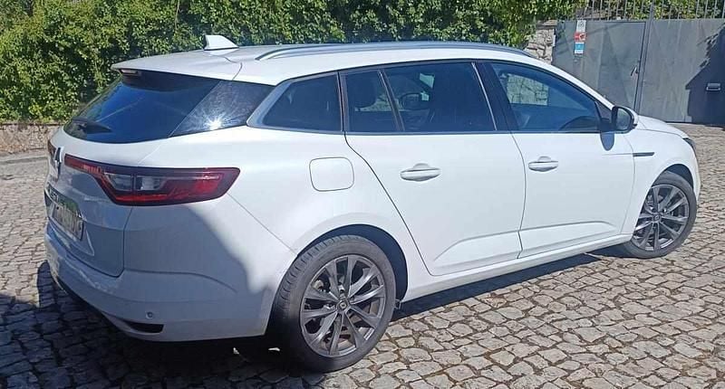 Usado Renault Mégane GrandTour 131 HP (96 kW) 2018 Branco Carrinha