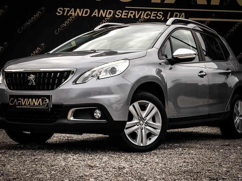 Usado Peugeot 2008 110 HP (80 kW) 2017 Cinzento SUV