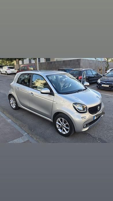 Usado 2015 Smart ForFour Passion Sedan | € 7.750 - Imagem 1/4