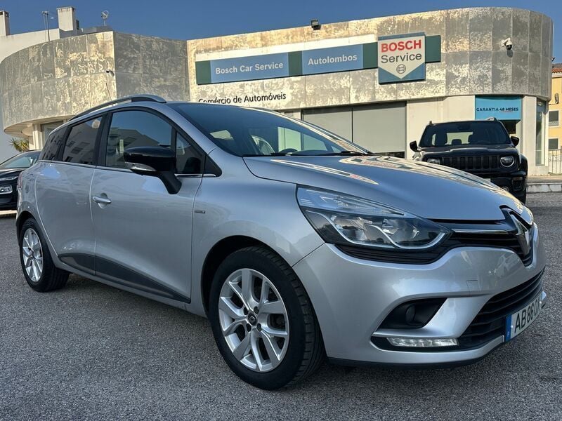 Cinza Usado 2020 Renault Clio GrandTour LIMITED Carrinha | € 12.499 (Preço justo) - Imagem 1/4
