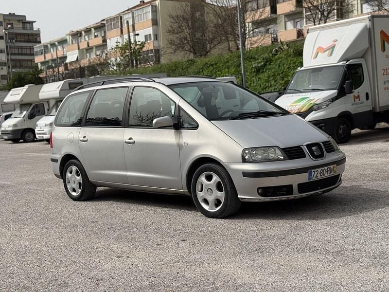 Usado Seat Alhambra 115 HP (84 kW) 2001 Cinza Monovolume