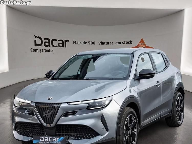 Usado Alfa Romeo 156 114 kW (156 HP) 2025 Cinza SUV
