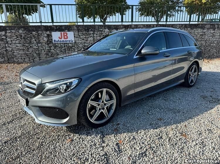 Cinza Usado 2016 Mercedes C250 AMG line Carrinha | € 25.950 (Preço justo) - Imagem 1/1