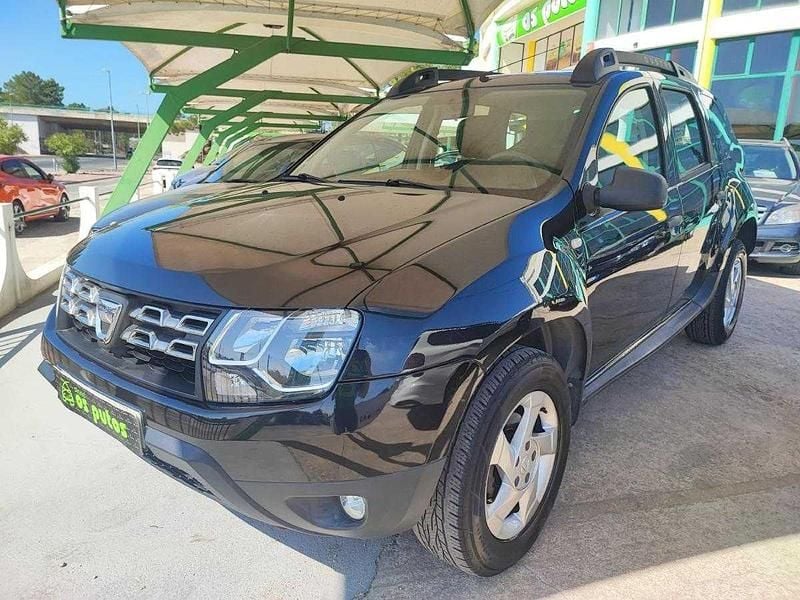 Usado Dacia Duster 90 HP (66 kW) 2016 Preto SUV
