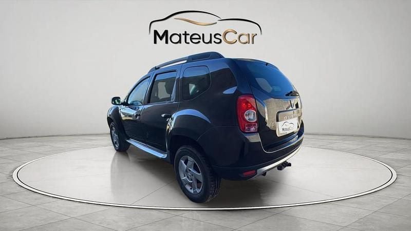 Usado Dacia Duster 110 HP (80 kW) 2010 Preto SUV