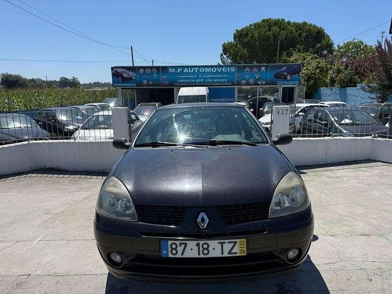 Preto Usado 2002 Renault Clio II | € 1.750 (Bom preço) - Imagem 1/4