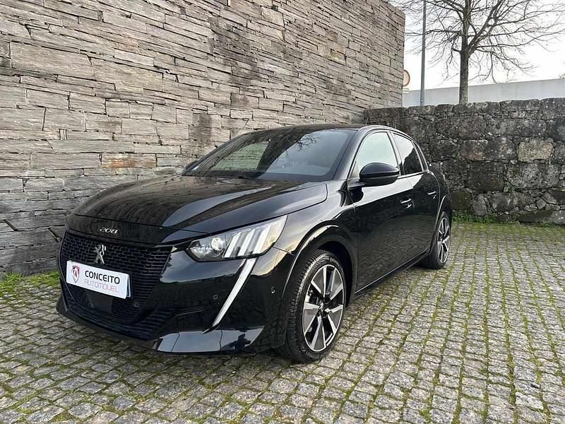 Usado Peugeot e-208 100 kW (136 HP) 2021 Preto Citadino