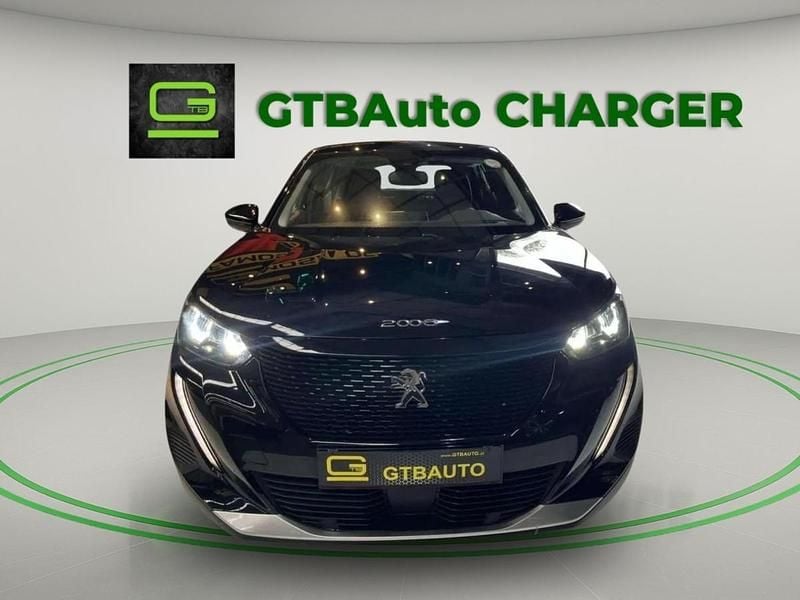 Usado Peugeot e-2008 Active 100 kW (136 HP) 2022 Preto SUV