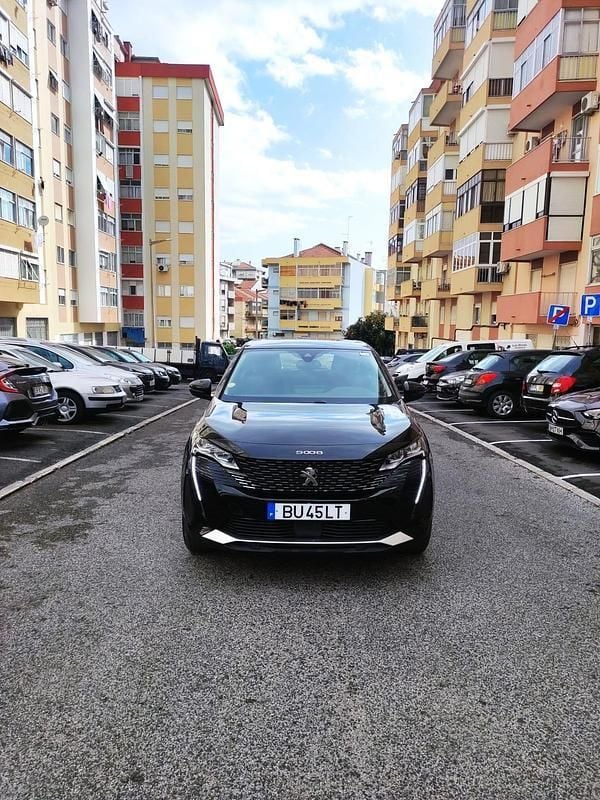 Preto Usado 2022 Peugeot 5008 Active Monovolume | € 25.000 (Bom preço) - Imagem 1/4