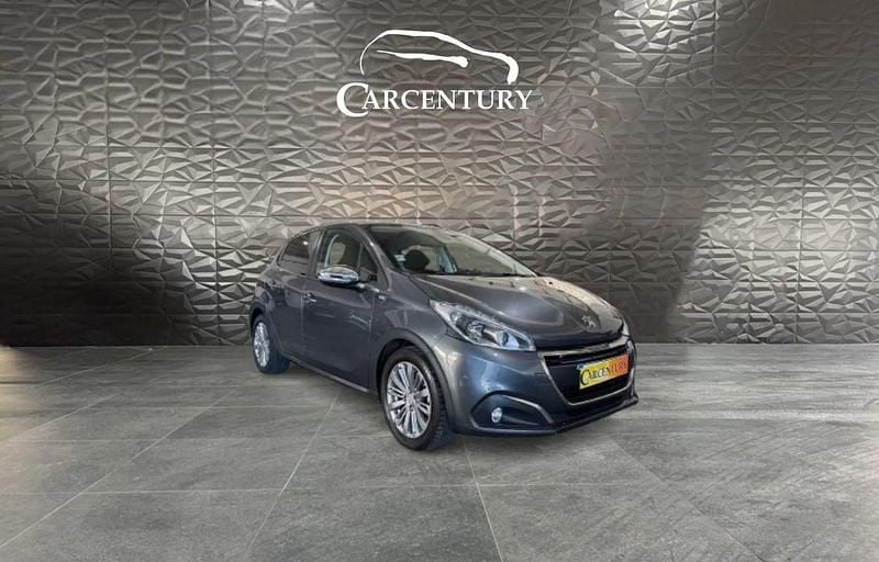 Cinza Usado 2016 Peugeot 208 Style Citadino | € 10.950 (Caro) - Imagem 1/4
