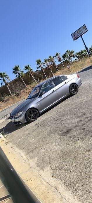 Usado 2011 BMW 320 Sedan | € 5.000 - Imagem 1/1