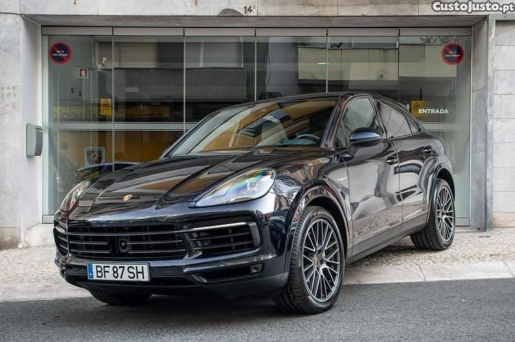 Azul Usado 2020 Porsche Cayenne SUV | € 84.900 (Caro) - Imagem 1/1