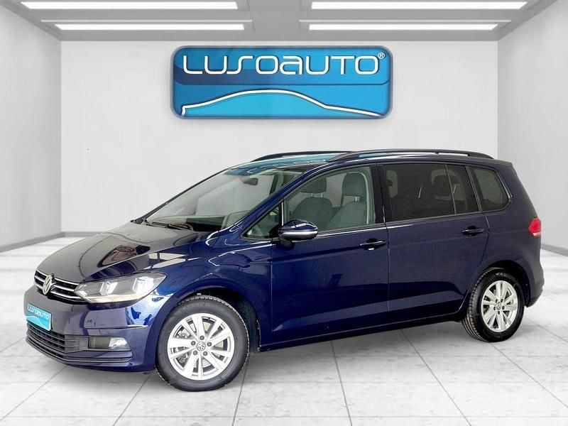 Azul Usado 2020 VW Touran Monovolume | € 26.900 (Preço justo) - Imagem 1/4