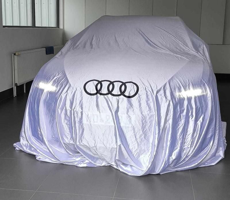 Azul Usado 2022 Audi A6 Premium Carrinha | € 38.500 - Imagem 1/4