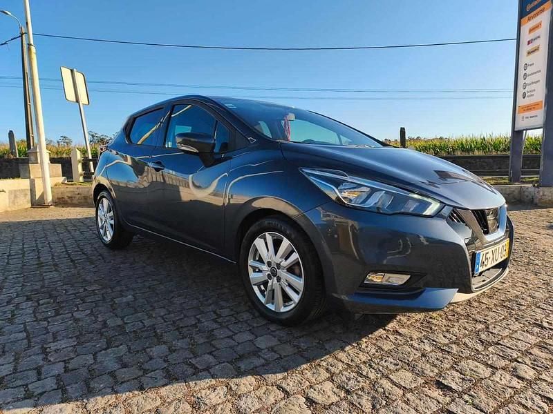 Usado Nissan Micra 101 HP (74 kW) 2019 Cinzento Citadino