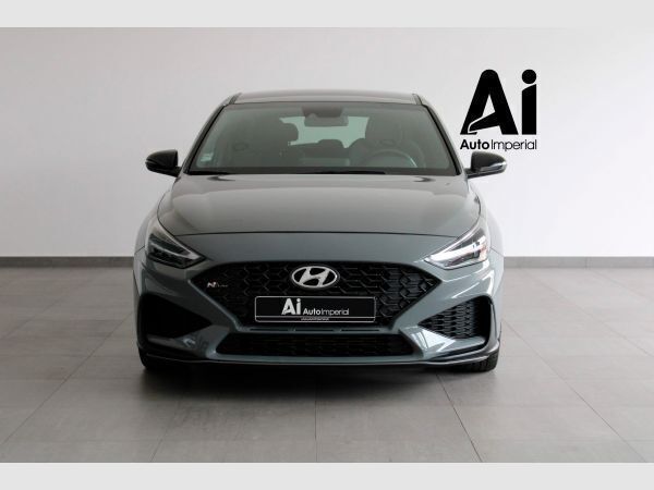 Cinzento Usado 2021 Hyundai i30 N Line Citadino | € 29.350 - Imagem 1/4