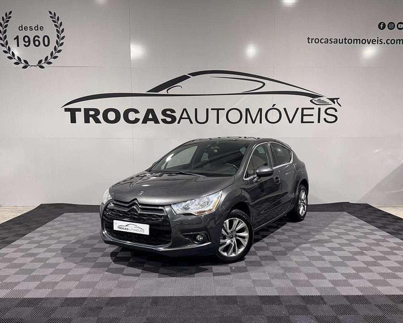 Cinzento Usado 2014 Citroën DS4 Citadino | € 10.990 - Imagem 1/4