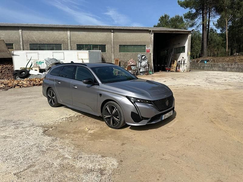 Usado Peugeot 308 GT 130 HP (95 kW) 2023 Cinza Carrinha