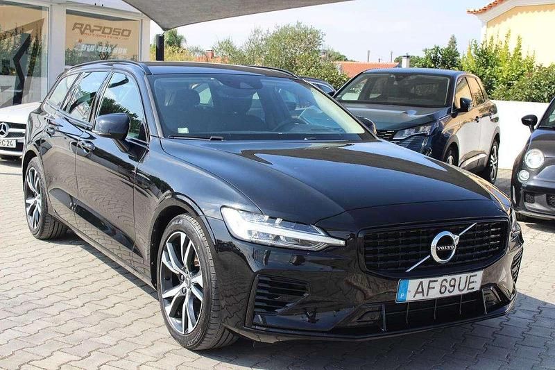 Usado Volvo V60 340 HP (250 kW) 2021 Preto Carrinha