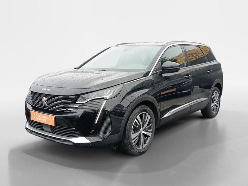 Usado Peugeot 5008 Allure 130 HP (95 kW) 2023 Preto SUV