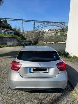 Usado Mercedes A180 109 HP (80 kW) 2014 Sedan