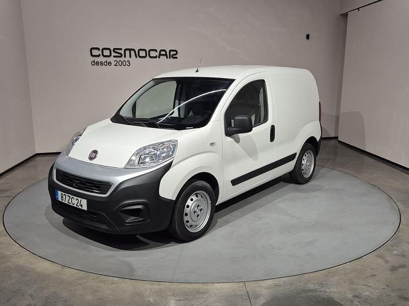 Branco Usado 2019 Fiat Fiorino Monovolume | € 9.900 (Bom preço) - Imagem 1/4