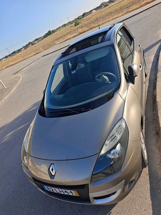 Usado 2011 Renault Scénic III Luxe Monovolume | € 6.800 (Super Preço) - Imagem 1/4