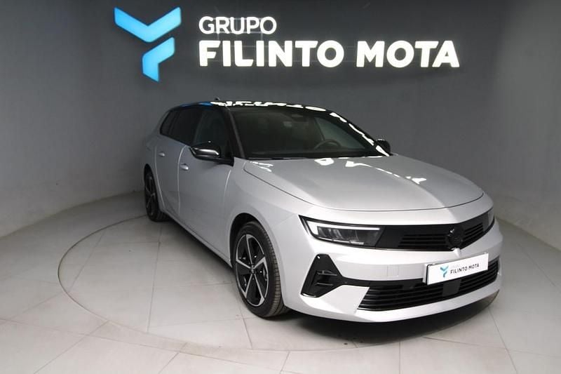 Cinzento Usado 2025 Opel Astra Carrinha | € 26.490 - Imagem 1/1