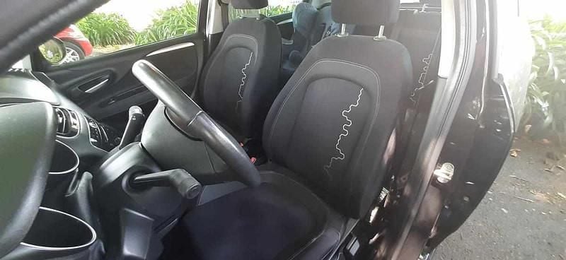 Preto Usado 2014 Fiat Punto Citadino | € 7.500 - Imagem 1/4